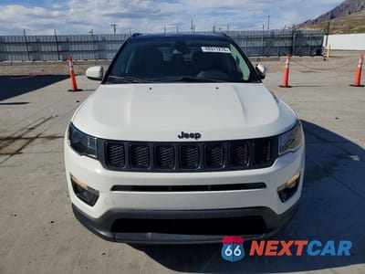 Piąte zdjęcie samochodu w środku: 2020 JEEP COMPASS LATITUDE VIN:3C4NJDBB9LT116510 - miniatura