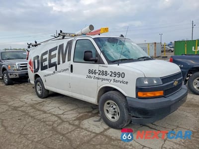 Czwarte zdjęcie samochodu z boku: 2019 CHEVROLET EXPRESS 2500 CARGO UTILITY / SERVICE VAN VIN:1GCWGAFP9K1368299 - miniatura