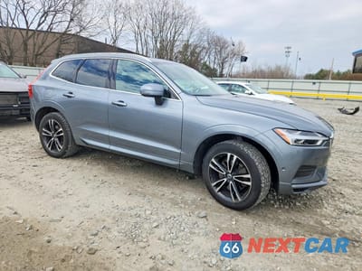 Czwarte zdjęcie samochodu z boku: 2019 VOLVO XC60 T6 MOMENTUM VIN:LYVA22RK0KB263996 - miniatura