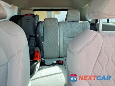 Zdjęcie 10 z 13 samochodu: 2026 TOYOTA COROLLA CROSS L VIN:7MUAAAAG6TV171362 - miniatura