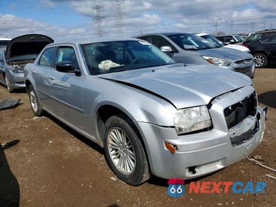 Czwarte zdjęcie samochodu z boku: 2009 CHRYSLER 300 LX VIN:2C3LA43D59H628195 - miniatura