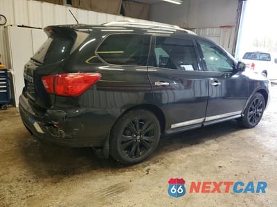 Trzecie zdjęcie samochodu z tyłu: 2017 NISSAN PATHFINDER S VIN:5N1DR2MM9HC668370 - miniatura