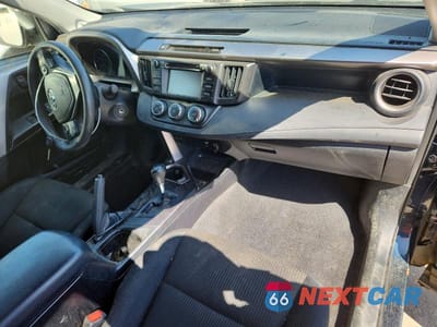 Zdjęcie 8 z 12 samochodu: 2018 TOYOTA RAV4 LE VIN:JTMZFREV0JJ724457 - miniatura