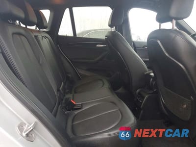 Zdjęcie 10 z 12 samochodu: 2017 BMW X1 XDRIVE28I VIN:WBXHT3C35H5F78505 - miniatura