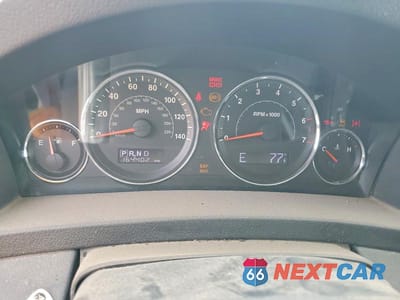 Zdjęcie 9 z 12 samochodu: 2010 JEEP GRAND CHEROKEE LAREDO VIN:1J4PR4GK2AC139866 - miniatura