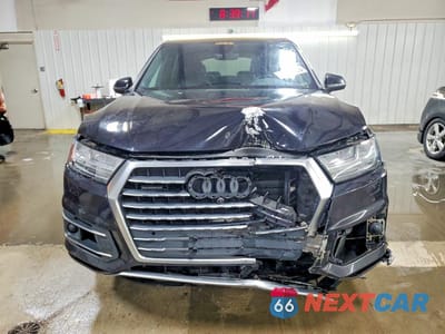 Piąte zdjęcie samochodu w środku: 2018 AUDI Q7 PREMIUM PLUS VIN:WA1LAAF7XJD028834 - miniatura