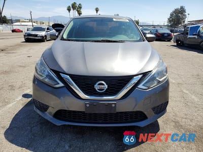 Piąte zdjęcie samochodu w środku: 2016 NISSAN SENTRA SV VIN:3N1AB7AP7GL664119 - miniatura