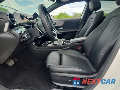 Zdjęcie 7 z 13 samochodu: 2019 MERCEDES-BENZ A 220 VIN:WDD3G4EB2KW035090 - miniatura