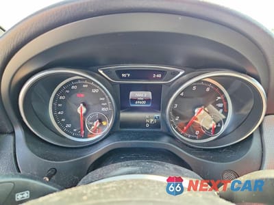 Zdjęcie 9 z 12 samochodu: 2018 MERCEDES-BENZ CLA 250 VIN:WDDSJ4EB4JN692264 - miniatura