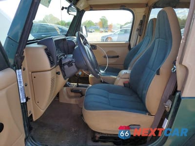 Zdjęcie 7 z 12 samochodu: 2000 JEEP WRANGLER / TJ SAHARA VIN:1J4FA59S6YP801649 - miniatura