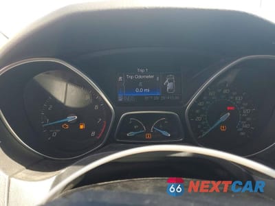 Zdjęcie 9 z 12 samochodu: 2012 FORD FOCUS TITANIUM VIN:1FAHP3J20CL468495 - miniatura