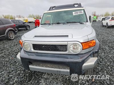 Zdjęcie 15 z 45 samochodu: 2007 TOYOTA FJ CRUISER VIN:JTEBU11FX70011700 - miniatura