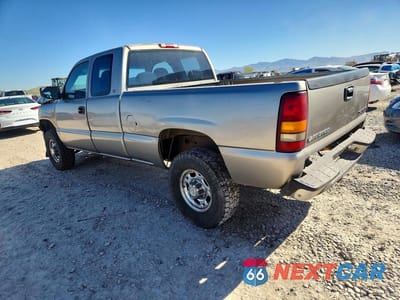 Drugie zdjęcie samochodu z przodu: 1999 CHEVROLET SILVERADO K2500 VIN:1GCGK29U7XZ156746 - miniatura