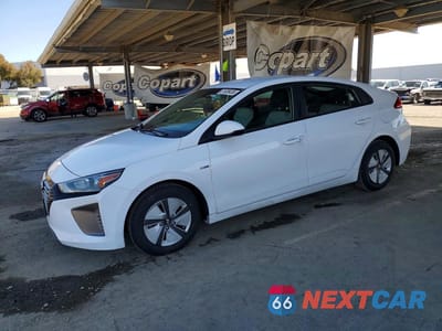 2017 HYUNDAI IONIQ BLUE KMHC65LC7HU057195 - główne zdjęcie licytacji z USA - miniatura