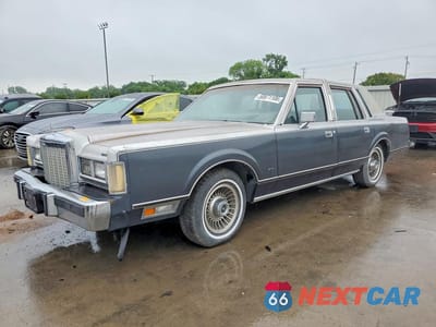 1985 LINCOLN TOWN CAR 1LNBP96F8FY691028 - główne zdjęcie licytacji z USA - miniatura