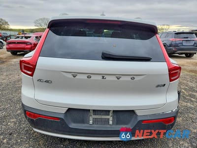 Zdjęcie 6 z 13 samochodu: 2024 VOLVO XC40 CORE VIN:YV4L12UK5R2240175 - miniatura