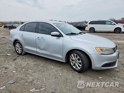 Czwarte zdjęcie samochodu z boku: 2014 VOLKSWAGEN JETTA SE VIN:3VWD07AJ6EM382389 - miniatura