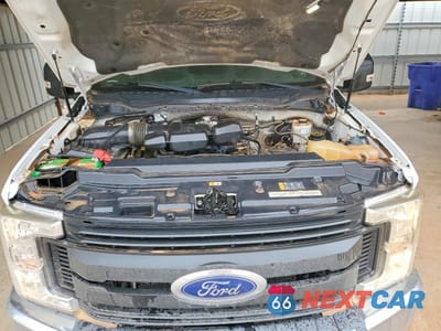 Zdjęcie 11 z 12 samochodu: 2017 FORD F250 SUPER DUTY VIN:1FT7X2B64HEE84390 - miniatura