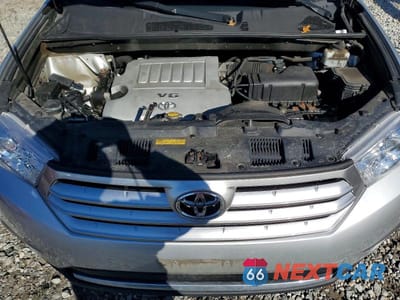 Zdjęcie 12 z 12 samochodu: 2011 TOYOTA HIGHLANDER SE VIN:5TDBK3EH2BS088813 - miniatura