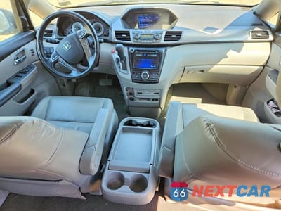 Zdjęcie 8 z 13 samochodu: 2016 HONDA ODYSSEY TOURING VIN:5FNRL5H95GB119592 - miniatura