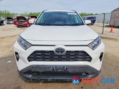 Piąte zdjęcie samochodu w środku: 2021 TOYOTA RAV4 XLE VIN:2T3W1RFV9MW117544 - miniatura