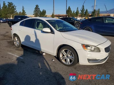 Czwarte zdjęcie samochodu z boku: 2015 VOLVO S60 PLATINUM VIN:YV126MFM7F1362722 - miniatura