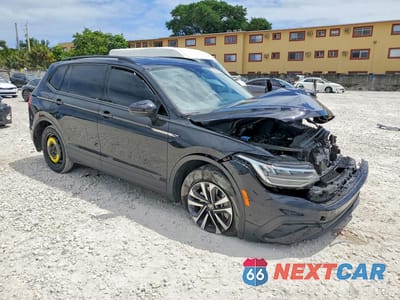 Czwarte zdjęcie samochodu z boku: 2023 VOLKSWAGEN TIGUAN S VIN:3VVRB7AX3PM110460 - miniatura