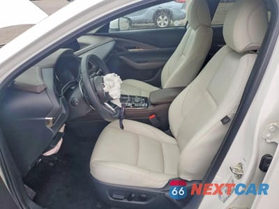 Zdjęcie 7 z 11 samochodu: 2025 MAZDA CX-30 PREMIUM VIN:3MVDMBDM8SM811672 - miniatura