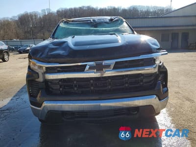 Piąte zdjęcie samochodu w środku: 2024 CHEVROLET SILVERADO K1500 LT VIN:1GCUDDED8RZ137530 - miniatura