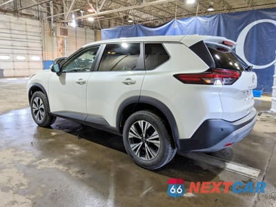 Drugie zdjęcie samochodu z przodu: 2022 NISSAN ROGUE SV VIN:5N1BT3BBXNC720729 - miniatura