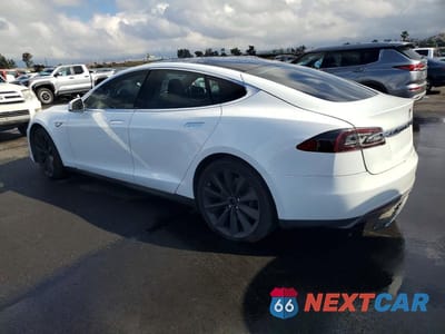 Drugie zdjęcie samochodu z przodu: 2013 TESLA MODEL S VIN:5YJSA1CN0DFP13944 - miniatura
