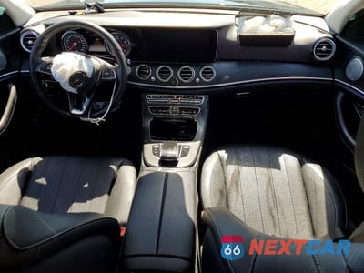 Zdjęcie 8 z 12 samochodu: 2018 MERCEDES-BENZ E 300 VIN:WDDZF4JB4JA306729 - miniatura