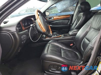 Zdjęcie 7 z 12 samochodu: 2006 JAGUAR VANDENPLAS VIN:SAJWA82B66SH10204 - miniatura