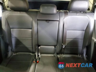 Zdjęcie 10 z 12 samochodu: 2018 VOLKSWAGEN TIGUAN SE VIN:3VV3B7AX2JM083829 - miniatura