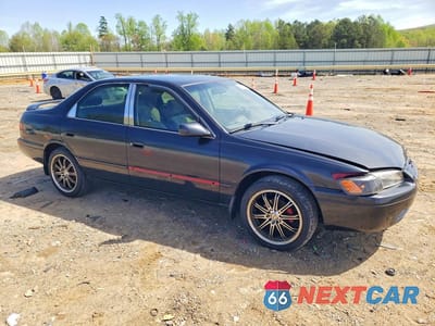 Czwarte zdjęcie samochodu z boku: 1997 TOYOTA CAMRY LE VIN:4T1BG22K1VU132260 - miniatura