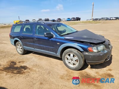 Czwarte zdjęcie samochodu z boku: 2003 VOLVO XC70 VIN:YV1SZ59H431113155 - miniatura