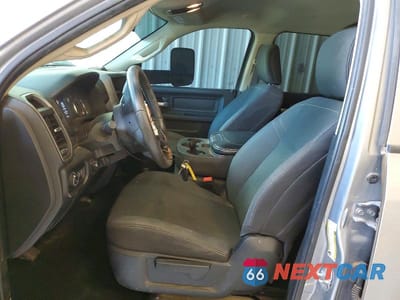 Zdjęcie 7 z 12 samochodu: 2019 RAM 3500 TRADESMAN VIN:3C63RRGL4KG707504 - miniatura