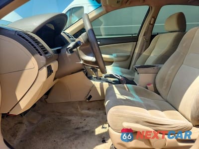 Zdjęcie 7 z 12 samochodu: 2006 HONDA ACCORD VALUE VIN:1HGCM56146A170994 - miniatura