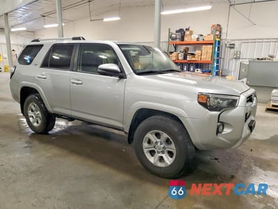 Czwarte zdjęcie samochodu z boku: 2020 TOYOTA 4RUNNER SR5 PREMIUM VIN:JTEBU5JR5L5811867 - miniatura