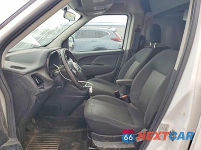 Zdjęcie 7 z 14 samochodu: 2016 RAM PROMASTER CITY SLT VIN:ZFBERFBTXG6A98683 - miniatura
