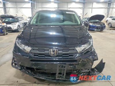 Piąte zdjęcie samochodu w środku: 2025 HONDA ODYSSEY EXL VIN:5FNRL6H62SB020779 - miniatura