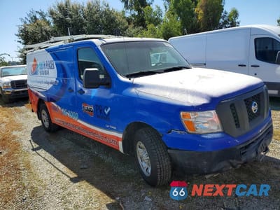 Czwarte zdjęcie samochodu z boku: 2016 NISSAN NV 2500 HD SV VIN:1N6BF0KY7GN815414 - miniatura
