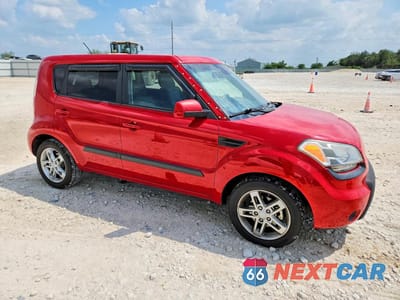Czwarte zdjęcie samochodu z boku: 2011 KIA SOUL + VIN:KNDJT2A2XB7334571 - miniatura