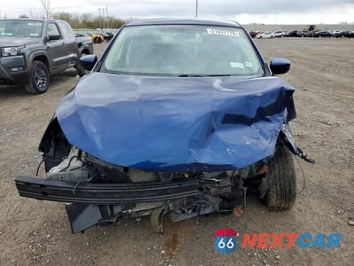 Piąte zdjęcie samochodu w środku: 2019 NISSAN SENTRA S VIN:3N1AB7APXKY232023 - miniatura