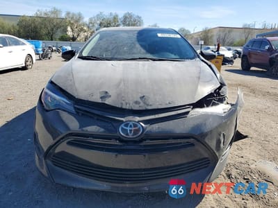 Piąte zdjęcie samochodu w środku: 2019 TOYOTA COROLLA LE VIN:2T1BURHE8KC231920 - miniatura