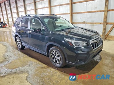 Czwarte zdjęcie samochodu z boku: 2021 SUBARU FORESTER PREMIUM VIN:JF2SKAFC6MH468785 - miniatura