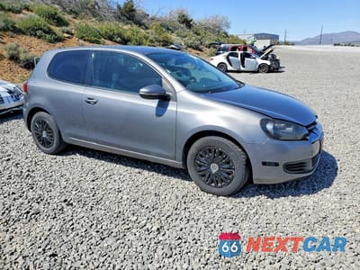 Czwarte zdjęcie samochodu z boku: 2011 VOLKSWAGEN GOLF VIN:WVWBB7AJXBW142343 - miniatura