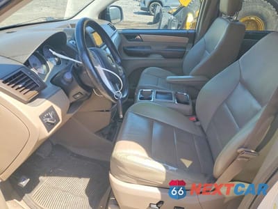 Zdjęcie 7 z 13 samochodu: 2012 VOLKSWAGEN ROUTAN SEL VIN:2C4RVACG3CR293605 - miniatura