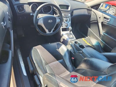 Zdjęcie 8 z 12 samochodu: 2010 HYUNDAI GENESIS COUPE 3.8L VIN:KMHHU6KH1AU011687 - miniatura