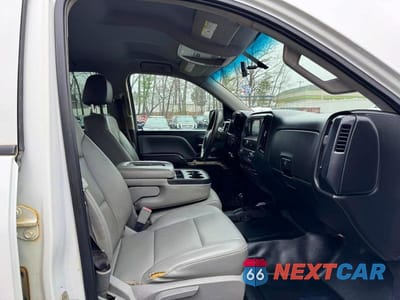 Zdjęcie 9 z 12 samochodu: 2017 CHEVROLET SILVERADO K1500 VIN:3GCUKNEC4HG466257 - miniatura